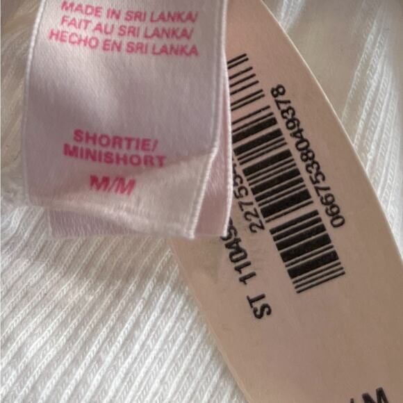 Victoria’s Secret panty knit pattern size medium color cream - Picture 3 of 4